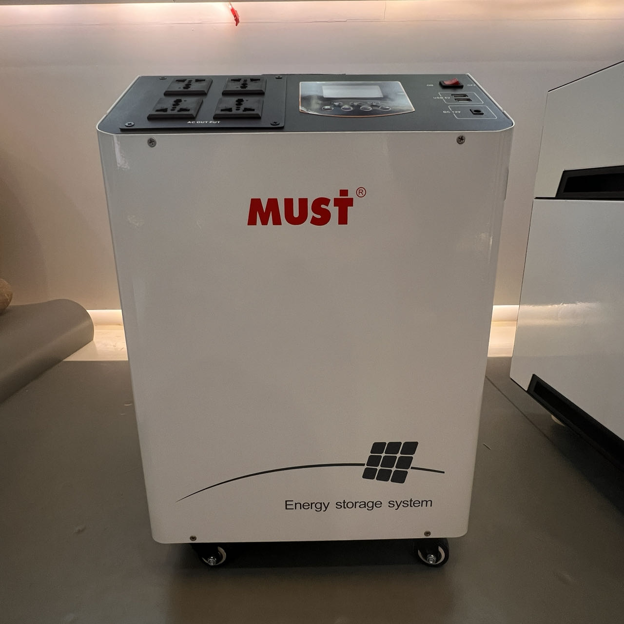 1000W Solar Generator with 1280Wh Lithium Battery – Portable Solar Power Station - Image 2